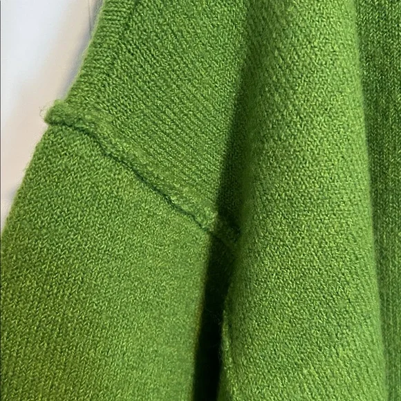 Vince Camuto Green Crew Neck Sweater Women's Size Medium - Picture 4 of 5